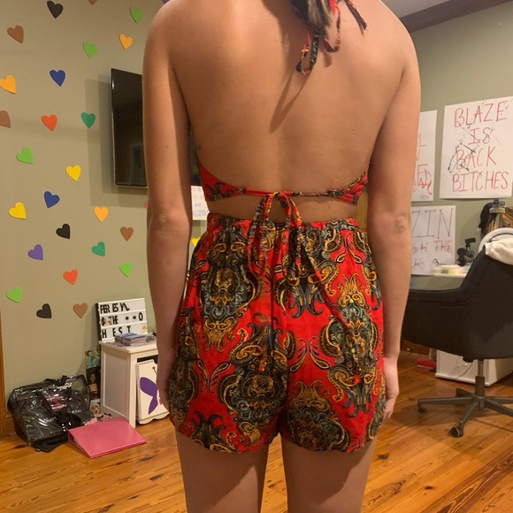 Two piece shorts outfit - Picture 3 of 3